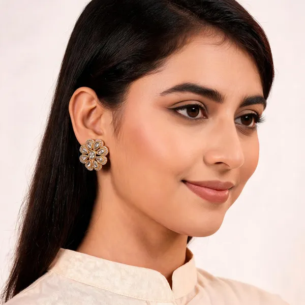 Gold_Metal_Earring_For_Women