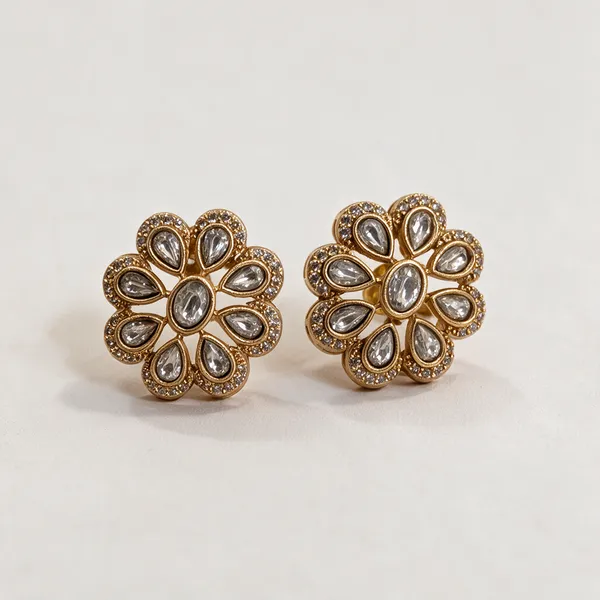 Gold_Metal_Earring_For_Women