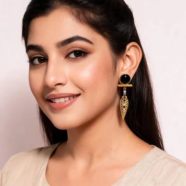 Gold_Metal_Earring_For_Women