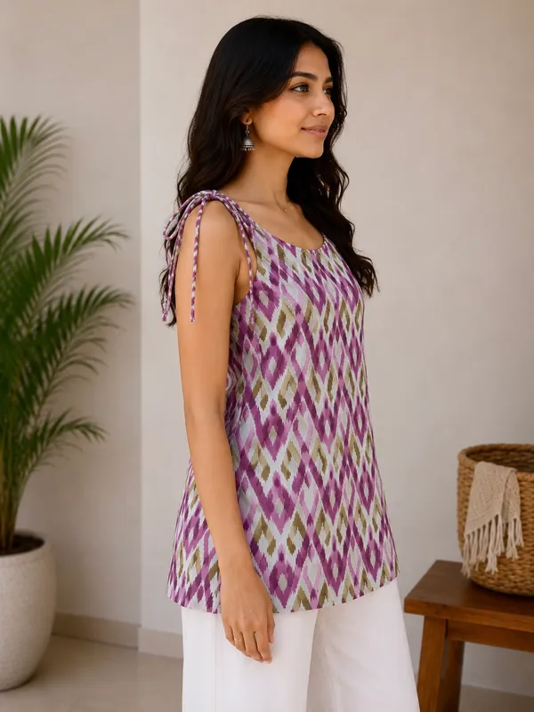 Multicolor_Cotton_Geometric_Print_Sleeveless_Relaxed_Fit_Top_For_Women