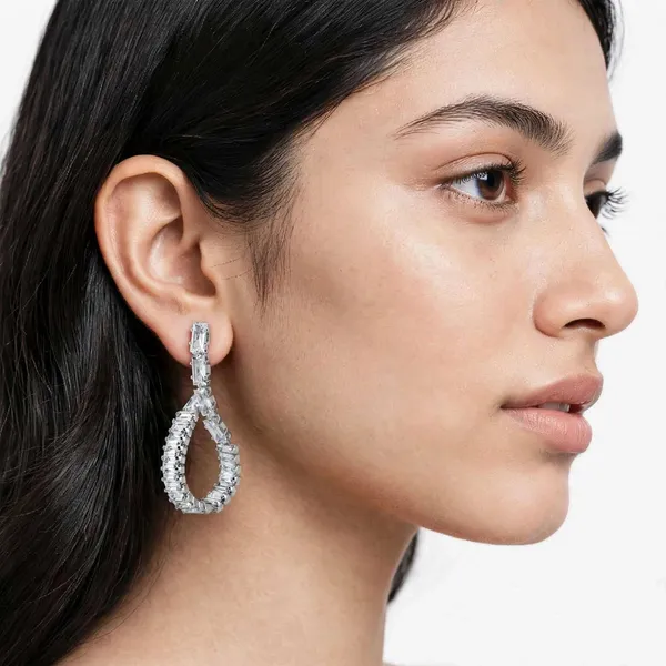 Diamond_Baguette_Teardrop_Earrings_