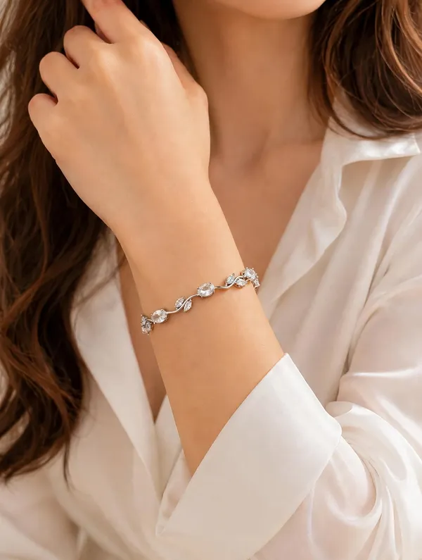 Ivy_-_Silver_Vine_Tulip_Bracelet_