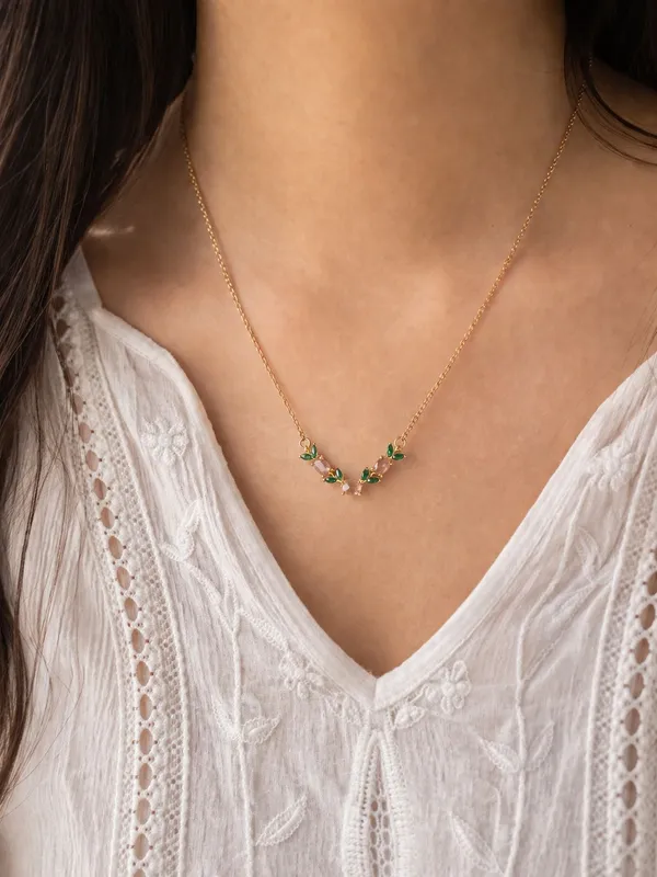 Gold_Tone_Stainless_Steel_Floral_Stone_Pendant_Necklace_For_Women