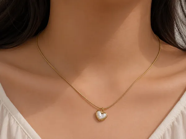 Gold_Tone_Stainless_Steel_Delicate_Heart_Pendant_Necklace_For_Women