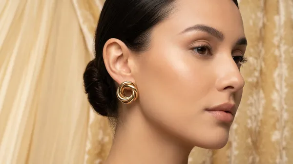 Gold_Alloy_Infinity_Twist_Stud_Earrings_For_Women
