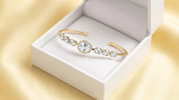White_Alloy_Crystal_Open_Cuff_Bracelet_For_Women