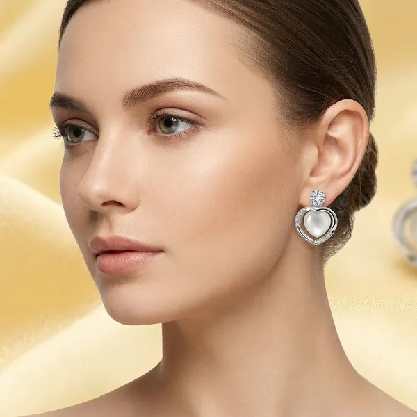 Silver_And_White_Alloy_Heart_Crystal_Stud_Earrings_For_Women