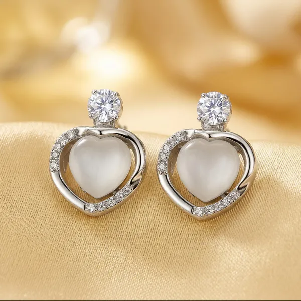 Silver_And_White_Alloy_Heart_Crystal_Stud_Earrings_For_Women