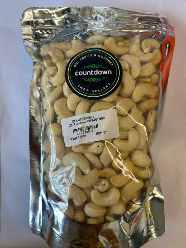 Countdown_W240_Whole_Cashew_Nuts_500G