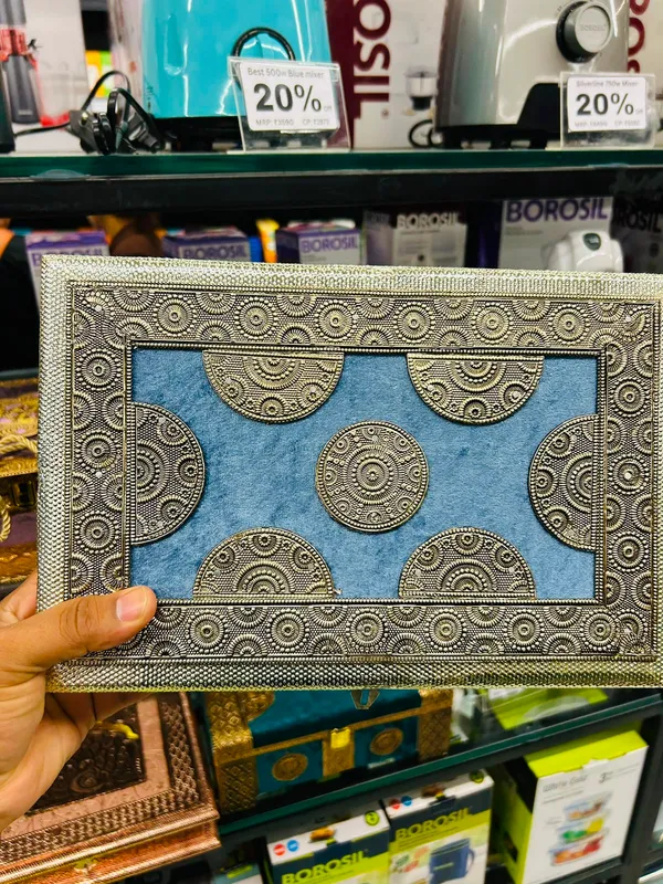 Metal_Ornate_Embossed_Compartment_Storage_Box