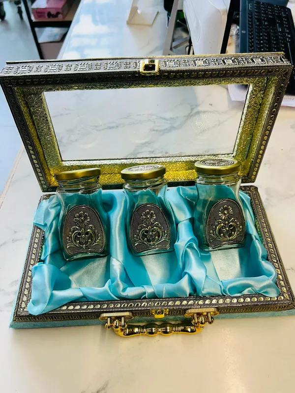 Glass_Ornate_Floral_Design_Storage_Jar_Set