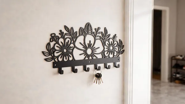 Steel_Floral_5-Hook_Key_Holder