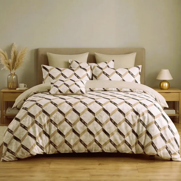 Contemporary_3_D_Geometric_Cube_Print_King_Bedsheet