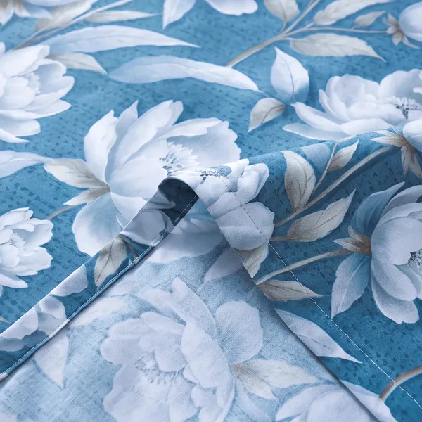 Botanical_Dusty_Blue_Floral_Print_King_Bedsheet