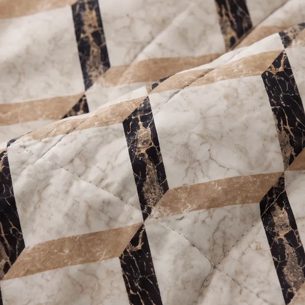 Contemporary_3_D_Geometric_Cube_Print_King_Bedsheet