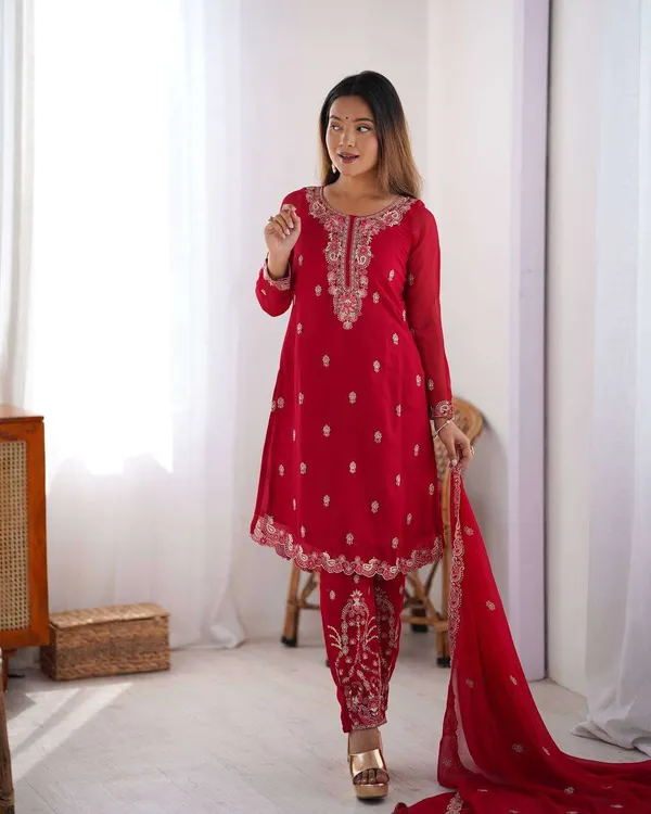 Women_S_Georgette_Embroidery_Straight_Kurti_With_Pant_And_Dupatta_Set