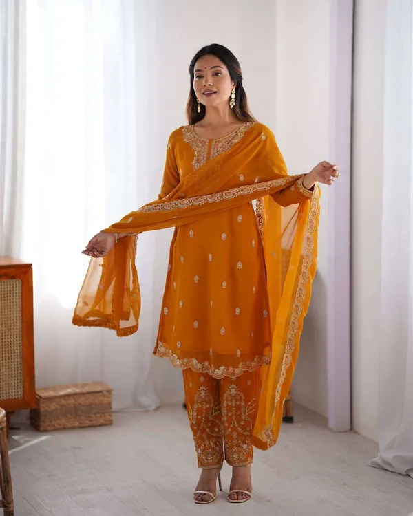 Women_S_Georgette_Embroidery_Straight_Kurti_With_Pant_And_Dupatta_Set