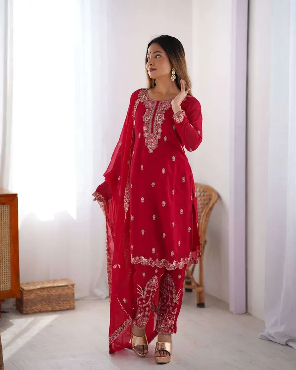 Women_S_Georgette_Embroidery_Straight_Kurti_With_Pant_And_Dupatta_Set