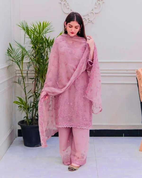 Women_S_Faux_Georgette_Embroidery_Work_Straight_Kurti_With_Pant_And_Dupatta_Set