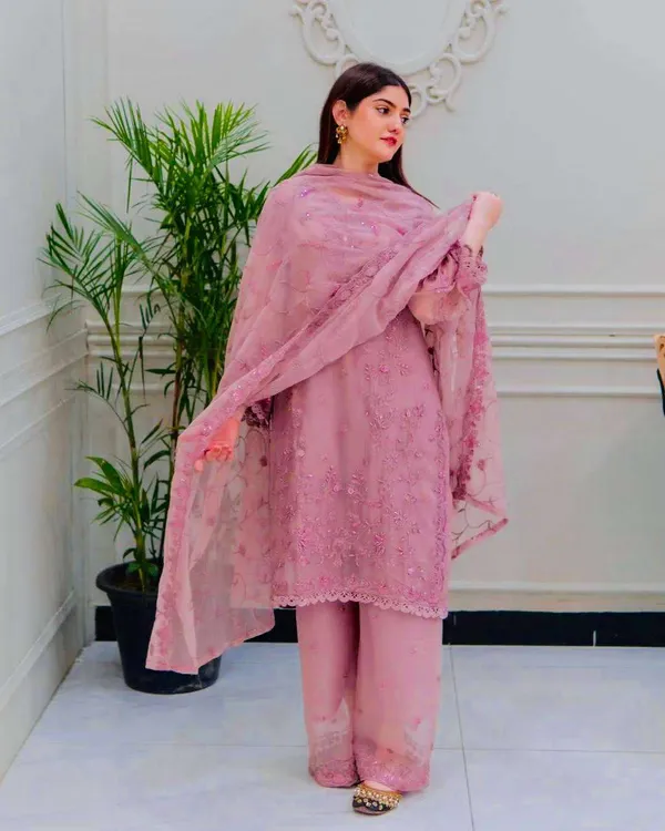Women_S_Faux_Georgette_Embroidery_Work_Straight_Kurti_With_Pant_And_Dupatta_Set