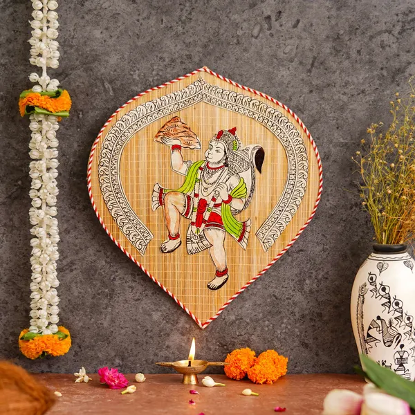 Bamboo_Hand_Crafted_Leaf_Design_Wall_Hangings_Of_Hanuman_Ji_For_Home_Decor_Bamboo_Art_For_Wall_Decor
