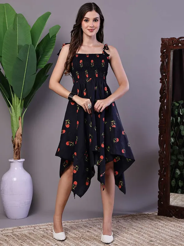 Women_S_Black_Floral_Printed_Cotton_Handkerchief_Hem_Dress_Midi_Dresses