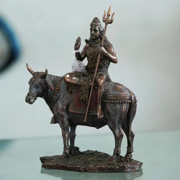 Shiv_With_Cow