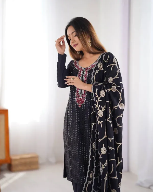 Women_S_Chinon_Silk_Sequence_And_Thread_Work_Straight_Kurti_With_Pant_And_Dupatta_Set