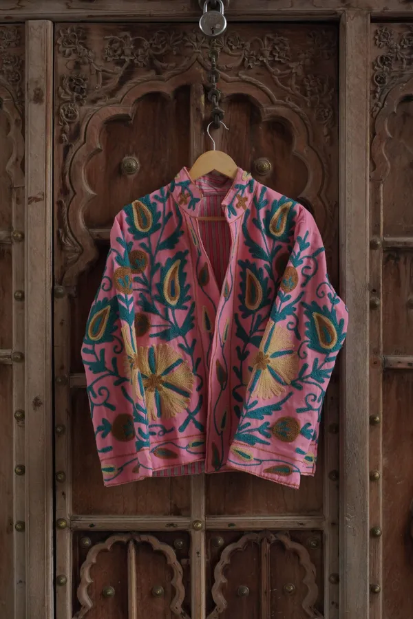 Womens_Pink_Velvet_Embroidered_Jacket_With_Floral_Design