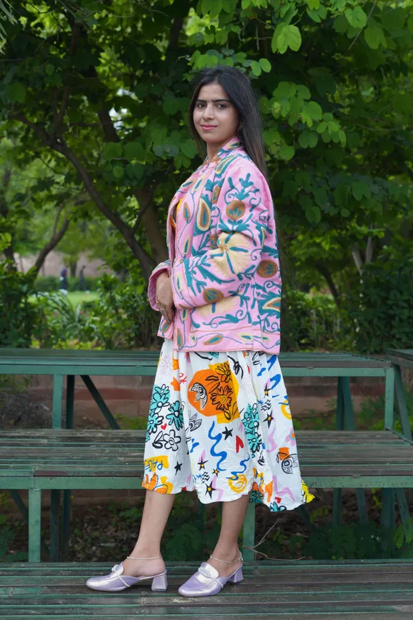 Womens_Pink_Velvet_Embroidered_Jacket_With_Floral_Design
