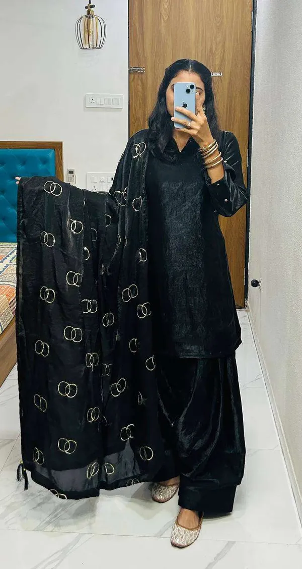 Women_S_Fendi_Silk_Solid_Muslim_Straight_Kurti_With_Pant_And_Dupatta_Set