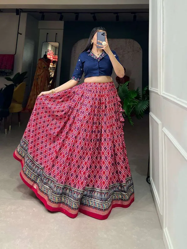 Women_S_Printed_Ethnic_Lehenga_Choli_Set_With_Embroidered_Blouse_Stylish_Festive_Wear