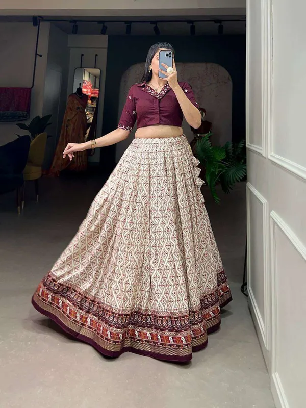 Women_S_Printed_Ethnic_Lehenga_Choli_Set_With_Embroidered_Blouse_Stylish_Festive_Wear