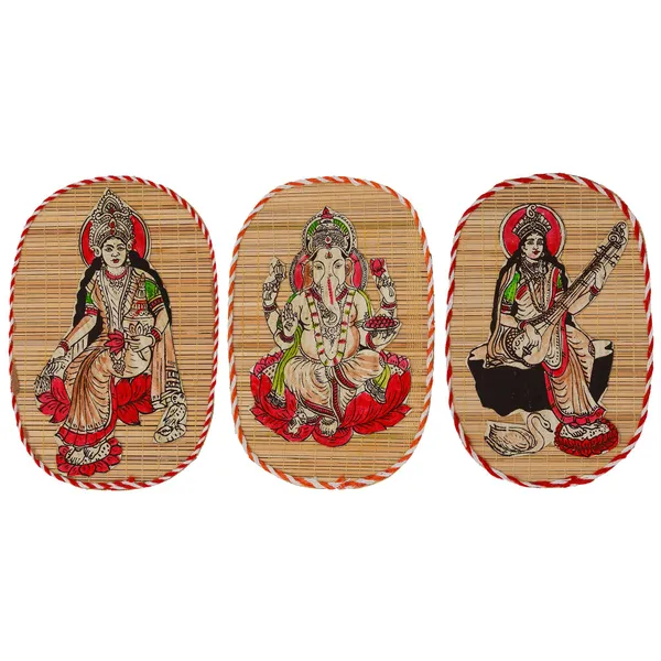 Bamboo_Hand_Crafted_Wall_Hangings_Of_The_Trio_Of_Ganesh_Ji_Laxmi_Ji_And_Sarwasti_Ji_Painting_For_Home_Decor
