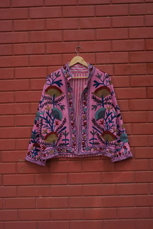 Womens_Pink_Velvet_Embroidered_Jacket_With_Floral_Design