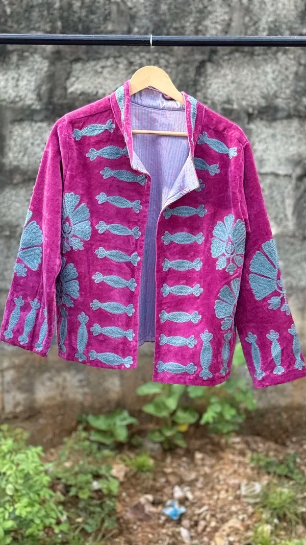 Womens_Pink_Velvet_Embroidered_Jacket_With_Floral_Design