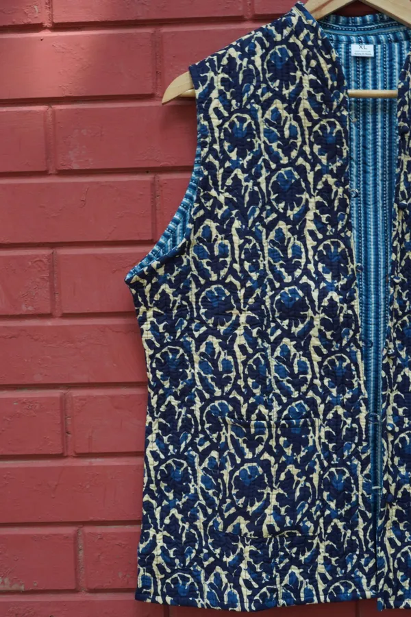 Womens_Navy_Blue_Velvet_Embroidered_Jacket_With_Floral_Design