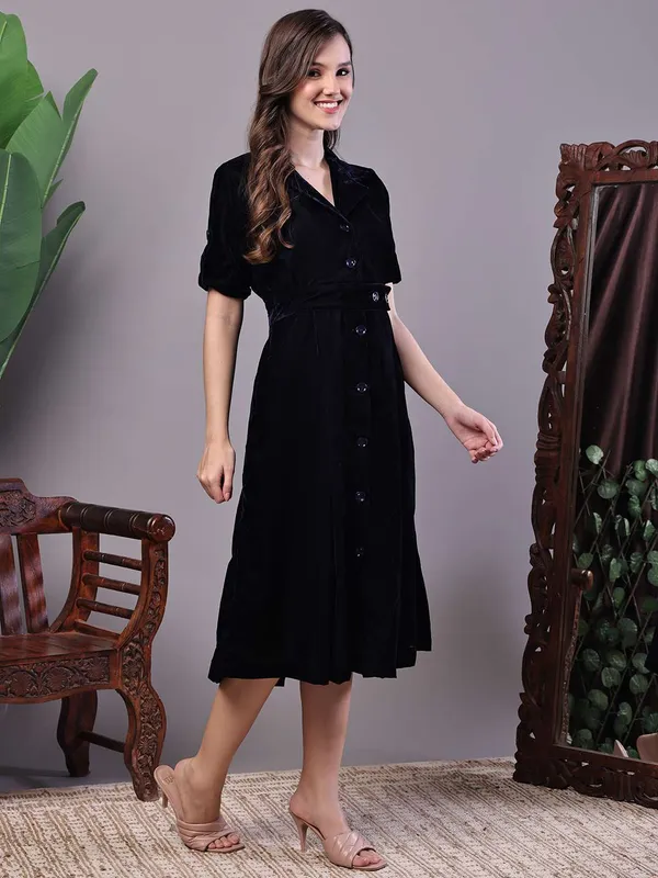 Women_S_Black_Velvet_Solid_Printed_Shirt_Midi_Dress_With_Belt