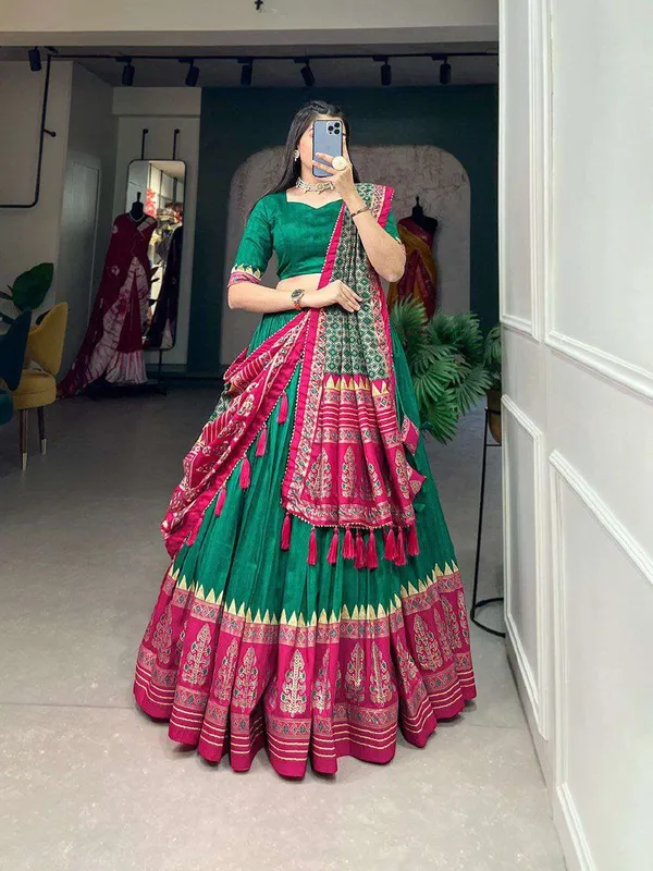 Women_S_Stitched_Ethnic_Lehenga_Choli_With_Zari_Border_And_Contrast_Dupatta