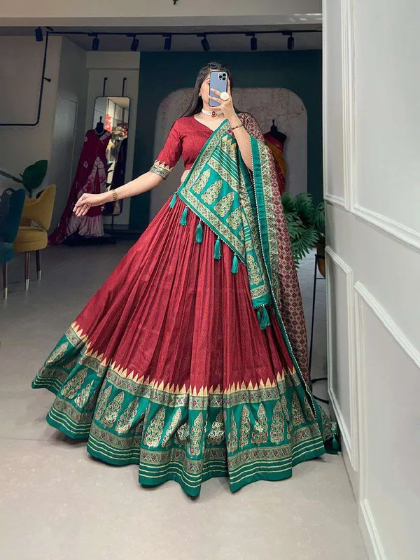 Women_S_Stitched_Ethnic_Lehenga_Choli_With_Zari_Border_And_Contrast_Dupatta