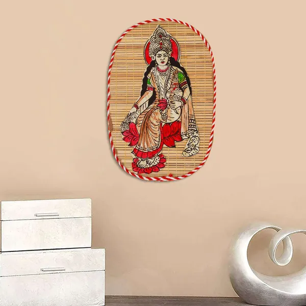 Bamboo_Hand_Crafted_Wall_Hangings_Of_Godess_Laxmi_Ji_For_Home_Decor