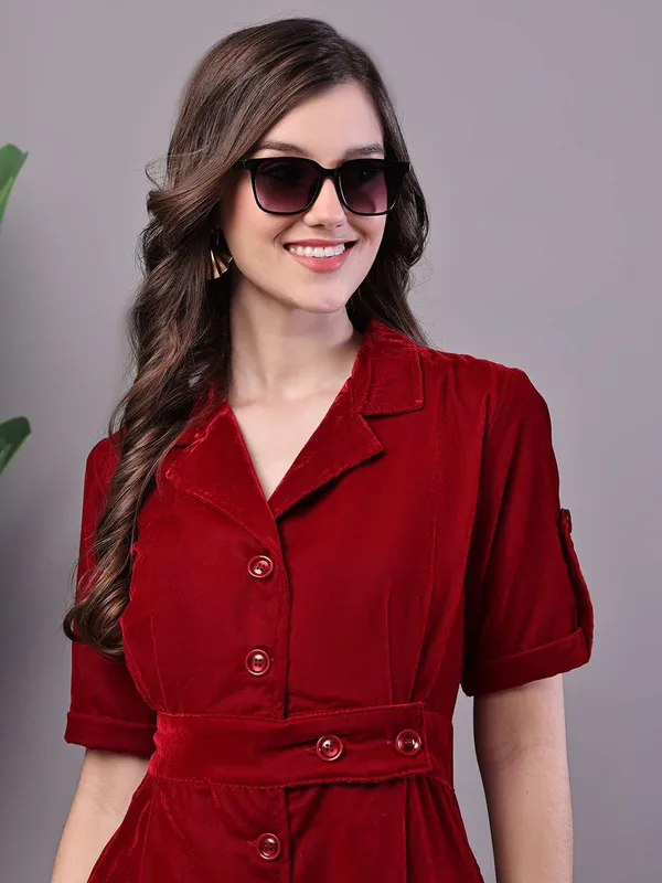 Women_S_Maroon_Velvet_Solid_Printed_Shirt_Midi_Dress_With_Belt
