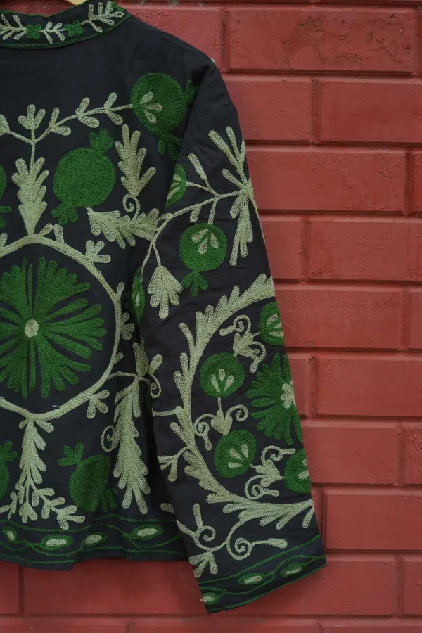 Womens_Black_Velvet_Embroidered_Jacket_With_Floral_Design