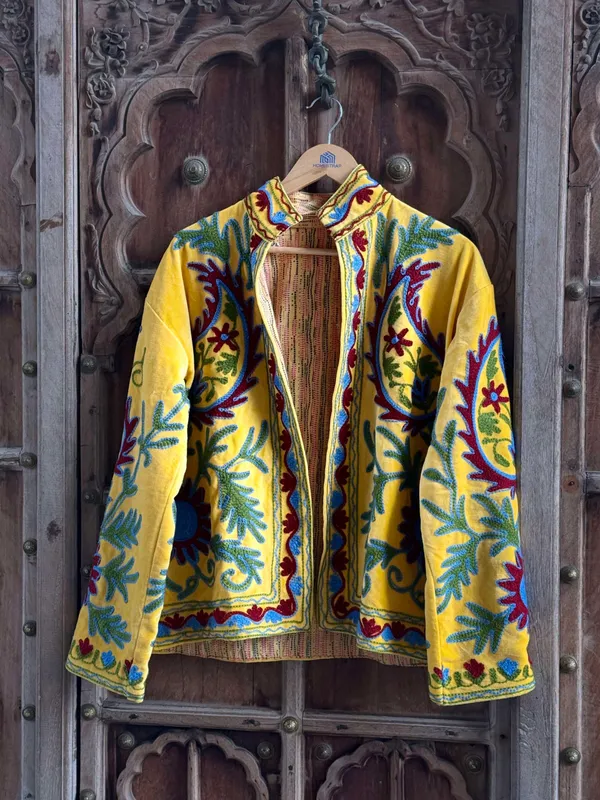 Womens_Yellow_Velvet_Embroidered_Jacket_With_Floral_Design