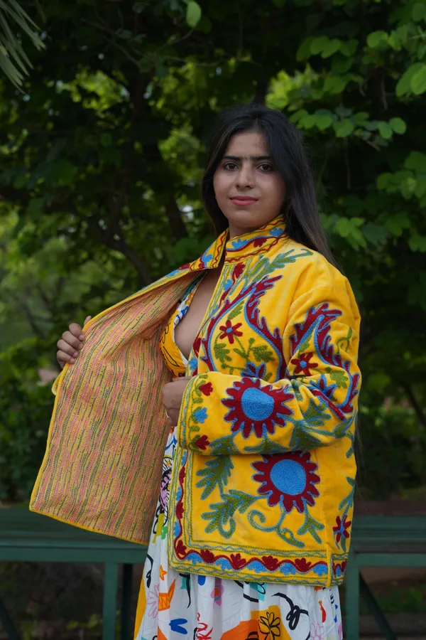Womens_Yellow_Velvet_Embroidered_Jacket_With_Floral_Design