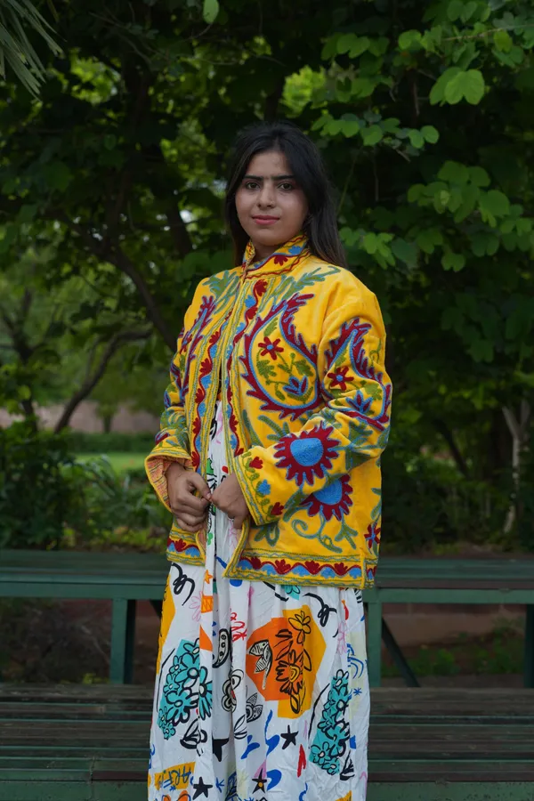 Womens_Yellow_Velvet_Embroidered_Jacket_With_Floral_Design