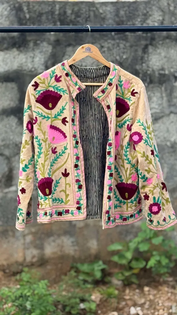 Womens_Light_Beige_Velvet_Embroidered_Jacket_With_Floral_Design