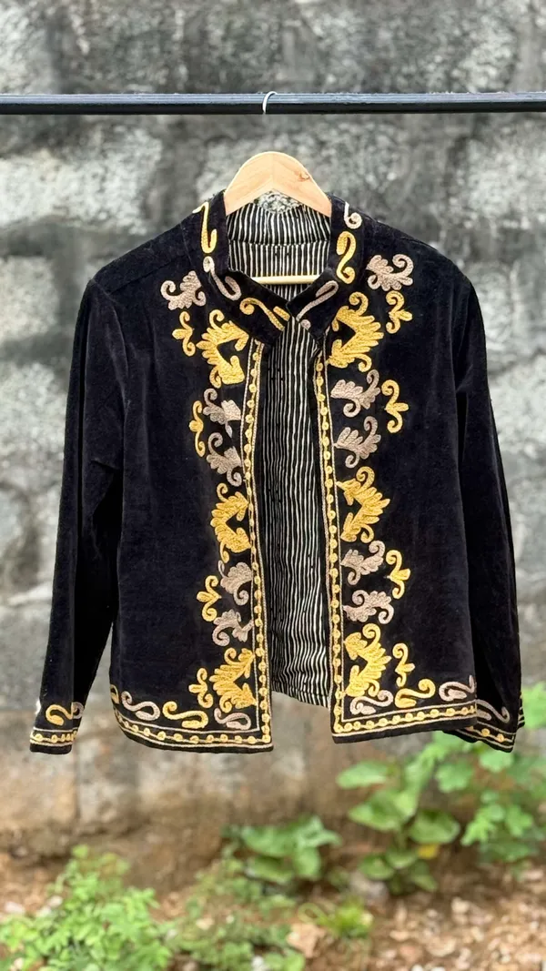 Womens_Black_Velvet_Embroidered_Jacket_With_Floral_Design