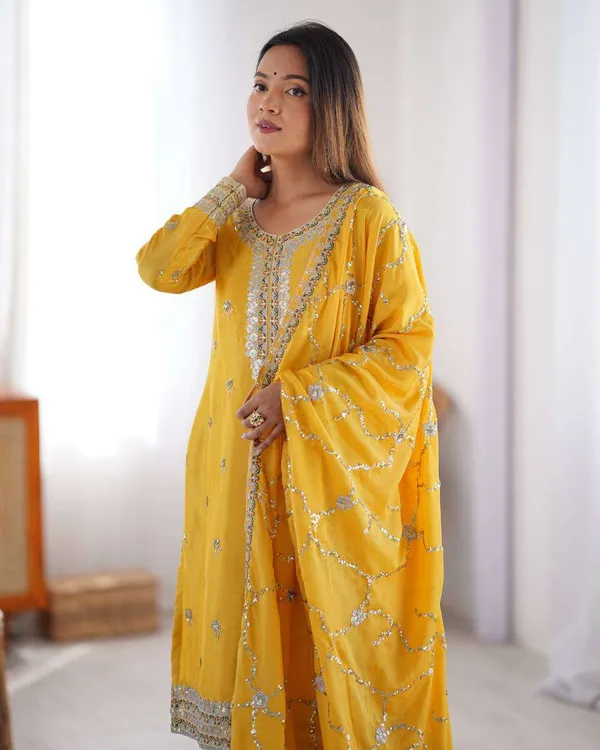 Women_S_Chinon_Silk_Embroidered_Straight_Kurti_With_Pant_And_Dupatta_Set