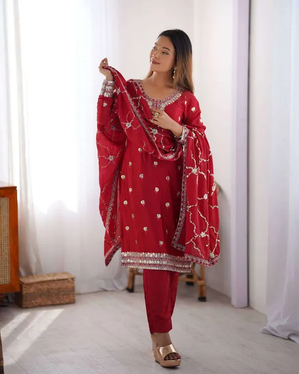 Women_S_Chinon_Silk_Embroidered_Straight_Kurti_With_Pant_And_Dupatta_Set